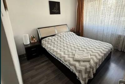 Piata Unirii,Metrou,et.1/8,Amenajat, geam la baie,Liber - 3