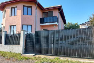 Casă cu 4 camere în Exterior Vest - 6