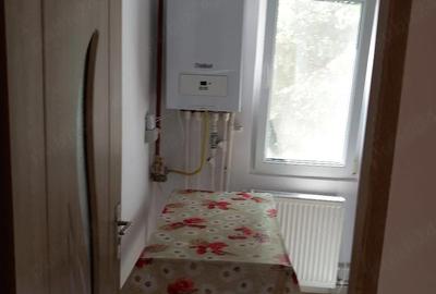 Apartament cu 3 camere decomandat în Micro 40 - 2