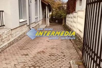 Casă cu 2 camere cu Teren 750 Mp în Central - 1