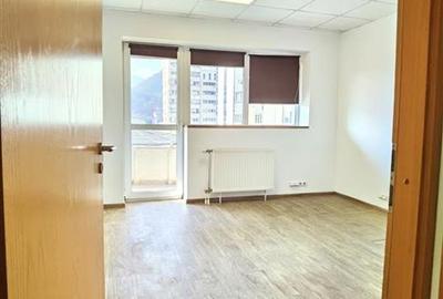 Birou, de 130 mp, în Centrul Civic - 14