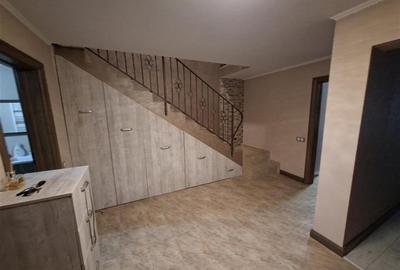 Casă individuală cu 6 camere cu Canalizare în Dâmbul Rotund - 8