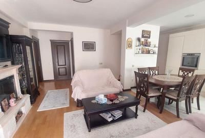 Casă cu 5 camere cu Canalizare în Baciu