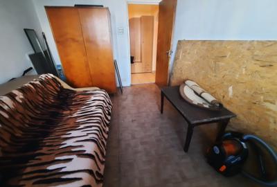 VANZARE 4 CAM MARGEANULUI- BARCA - 13