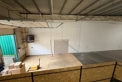 Inchiriere hala langa Metro 218 mp - 4