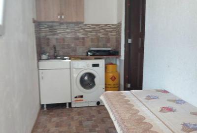 Apartament 1 camera la curte ,str. Traian - 6