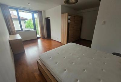 Apartament cu 3 camere decomandat, mobilat în Central - 1