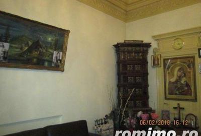 Casă cu 14 camere cu Teren 550 Mp în Romană - 3
