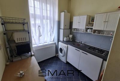 Garsonieră decomandată, mobilată în Central - 3