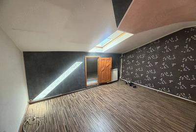 Casă cu Teren 200 Mp în Central - 3