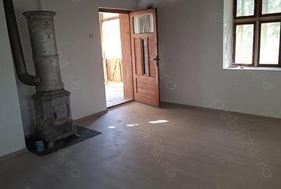 Casă cu Teren 1700 Mp în Săbed - 6