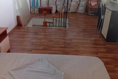 Vand urgent apartament 2 camere decomandate mansarda Siderurgi?tilor vest - 8