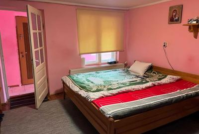 Casă cu 4 camere în Central - 2