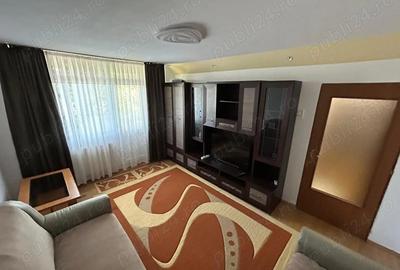 Apartament cu 2 camere decomandat în Rovine