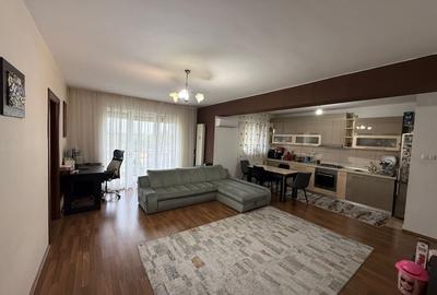 Apartament cu 3 camere decomandat în Nufărul - 2