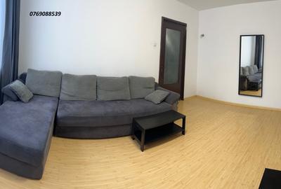 Apartament cu 3 camere semidecomandat în Drumul Taberei