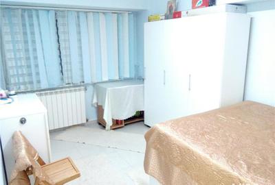 Apartament cu 3 camere decomandat în Tomis Mall - 5