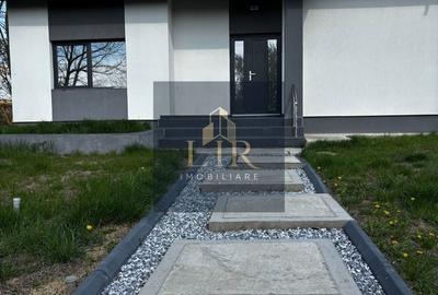 Casă cu 4 camere cu Teren 1500 Mp în Ciurea