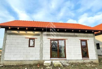 Casă cu 3 camere cu Teren 250 Mp în Curtici - 3