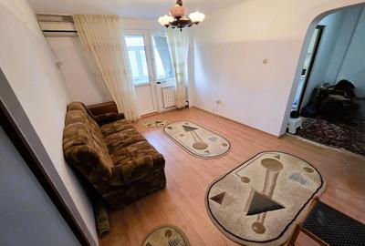 Apartament cu 3 camere semidecomandat în Ultracentral