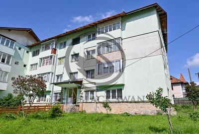 Apartament 2 camere de vanzare, Renovat | Azuga, Prahova | Comision 0% - 14