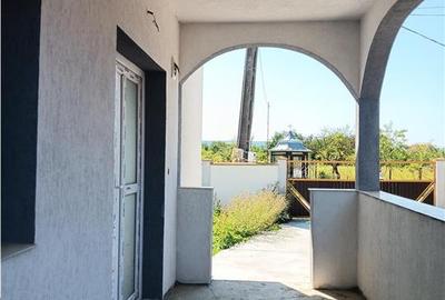 Casă cu 5 camere cu Teren 500 Mp în Oprișeni - 2