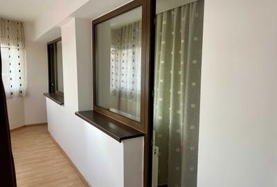 Apartament cu 2 camere decomandat în 1 Mai