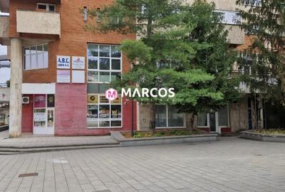 Spațiu comercial, de 40 mp, în Centrul Civic - 1