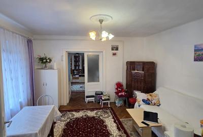 Casă cu 3 camere semidecomandat în Cernatu - 6
