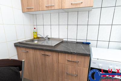 ID 561 Apartament 2 camere de inchiriat - 4 paturi - 12