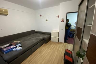 Garsonieră decomandată în Central - 7