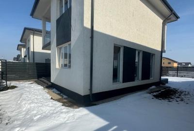 Casă cu 4 camere cu Teren 250 Mp în Berceni - 9