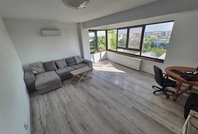 Apartament cu 2 camere decomandat, mobilat în Nicolina - 1