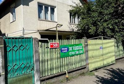 Casă individuală cu 4 camere în Central