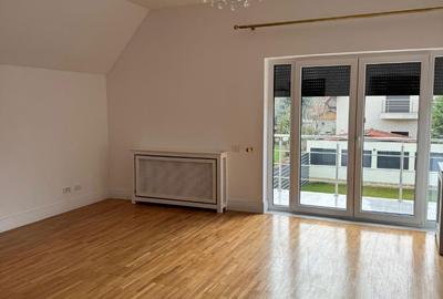 Casă cu 4 camere în Central - 2