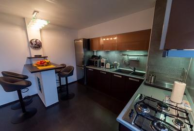 Apartament cu 3 camere, mobilat în Central - 12
