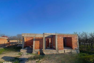 Casă cu 4 camere cu Teren 980 Mp în Nojorid - 3