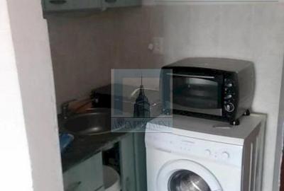 Garsoniera mobilata-utilata - zona Triaj (ID: 9802) - 2