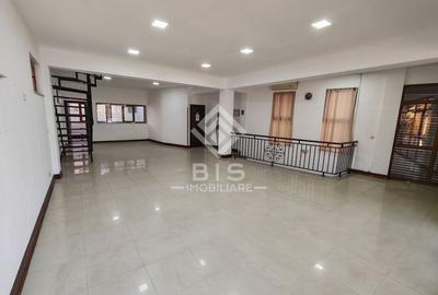 Spațiu Generos de Închiriat - 90 mp Utili - Zonă Ultra-Centrală. - 7