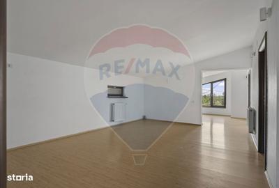 Casă cu 6 camere cu Teren 572 Mp în Tărtășești - 13