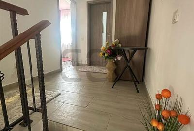 Casă cu 4 camere în Central - 2