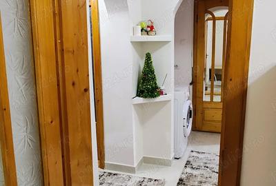 Inchiriez apartament 3 camere mobilat - 6