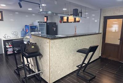 Spațiu comercial, în Central - 15