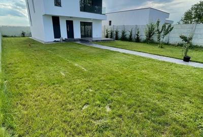 Casă cu 4 camere în Clinceni - 1