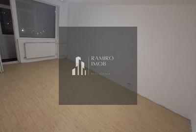 Apartament cu 3 camere decomandat în Giurgiului - 3