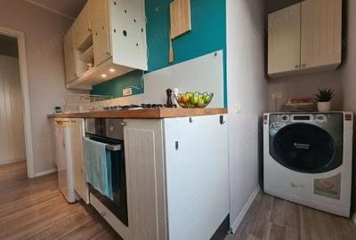 Garsonieră decomandată în Unirii