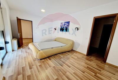 Casă cu 4 camere cu Teren 1065 Mp în Preajba - 12