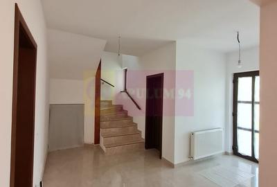 Casă cu 5 camere cu Teren 390 Mp în Bragadiru - 2