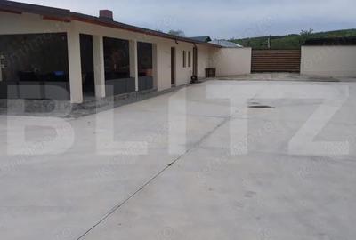 Casă cu Teren 873 Mp în Central - 2