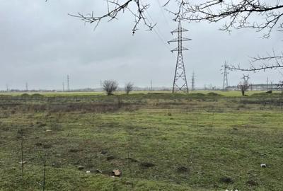 Teren de 21200 mp, în Lumina